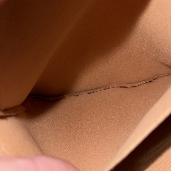 NWOT old navy canvas leopard print larger cosmetic bag with wristlet and tassel - Picture 5 of 6